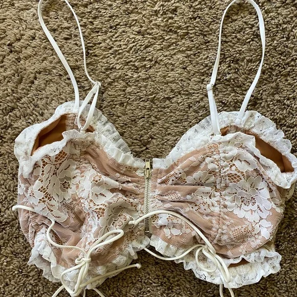 For love and lemons Verbena lace shirred top size xs - Picture 5 of 5